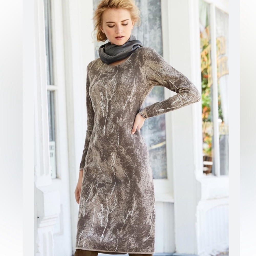 Peruvian Connection Borghese Abstract Metallic
Mi… - image 1